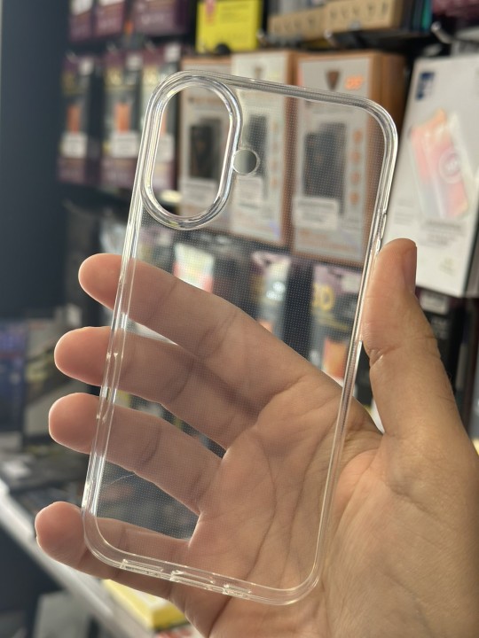 Силиконов кейс за iPhone 17 - прозрачен