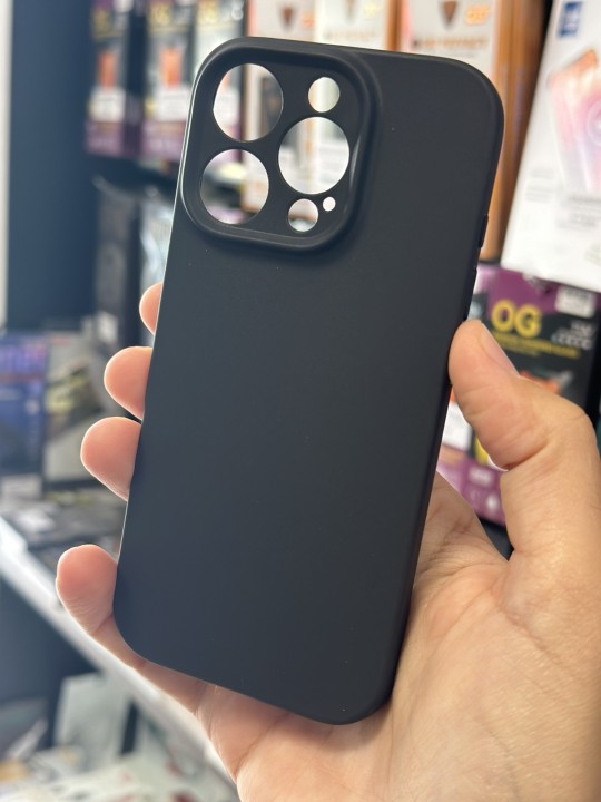 Силиконов кейс за iPhone 16 Pro - черен матов