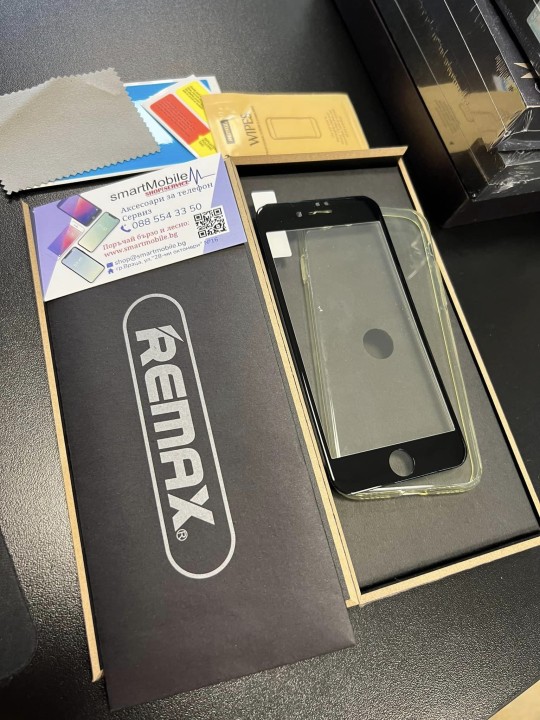 Стъклен протектор Remax Crystall Glass за Iphone 8 + силиконов калъф (комплект)